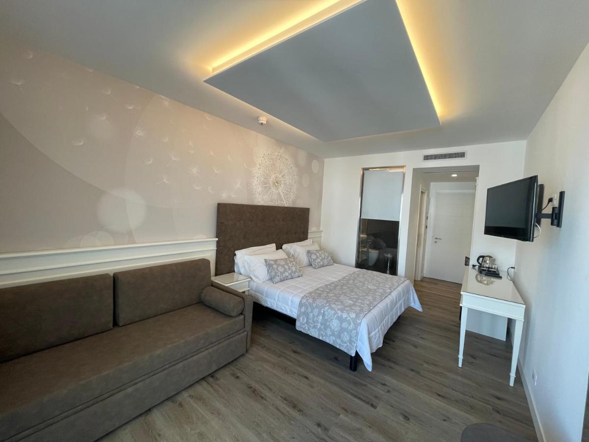 Park Hotel Cellini Lido di Jesolo Exterior foto